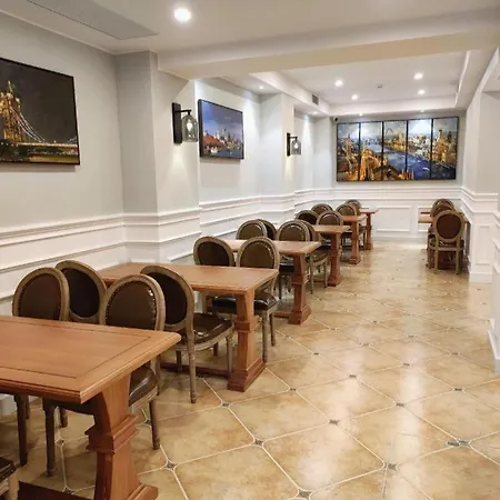 London Hotel