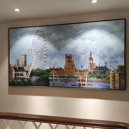 London Hotel