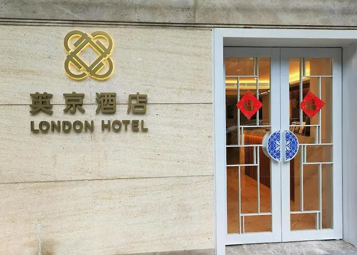 London 2* Macao